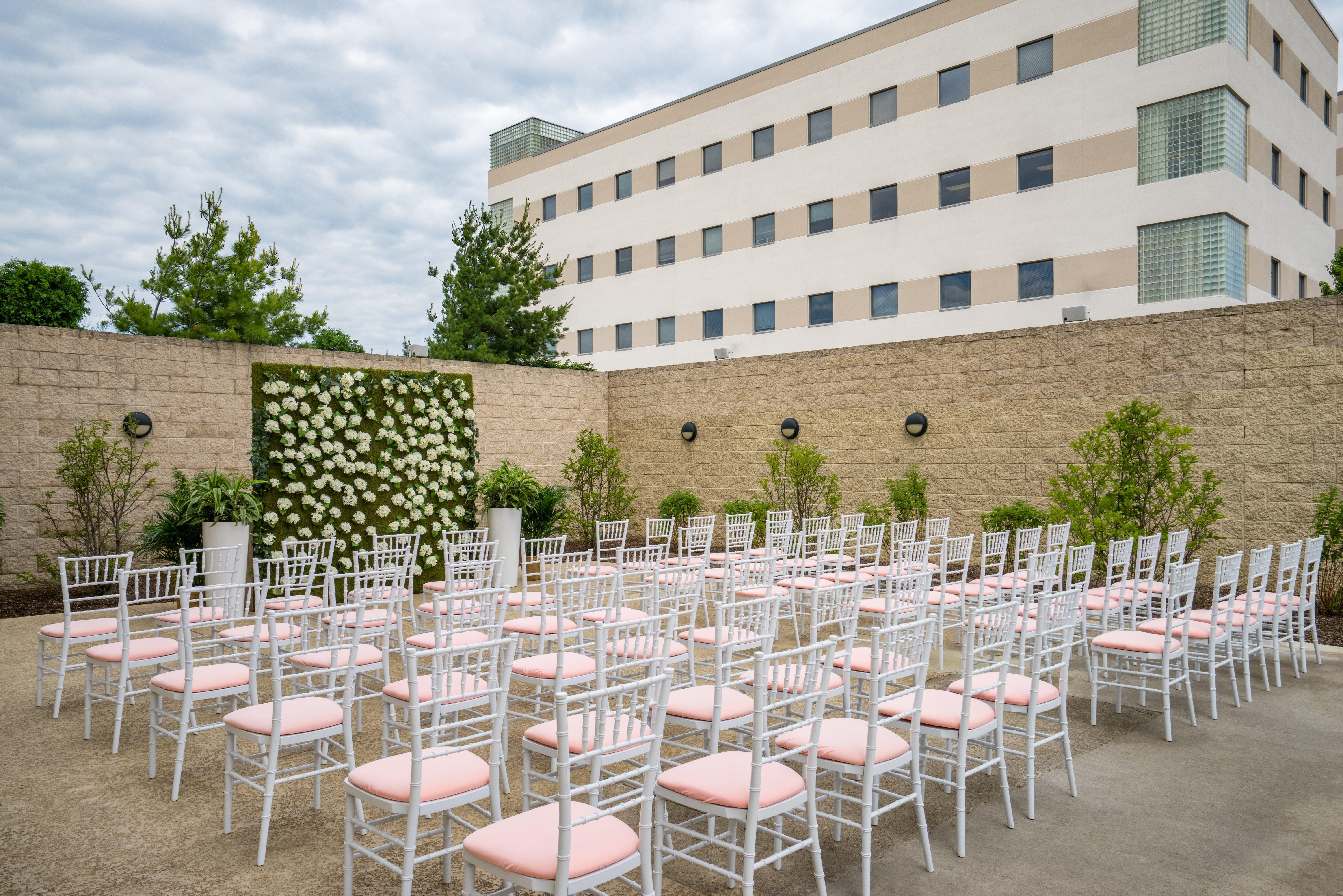 Crowne Plaza Hotel And Suites Pittsburgh South By Ihg Mt. Lebanon Exterior foto